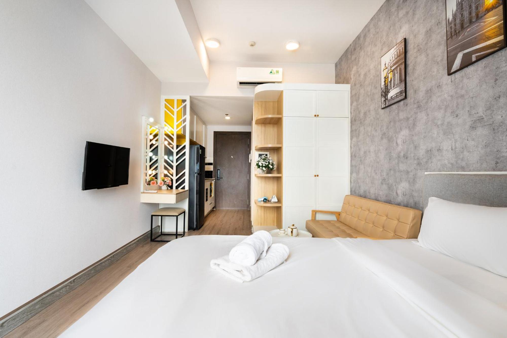 Oui! Oui! Saigon Apartment - Rivergate Residence Хошимин Екстериор снимка